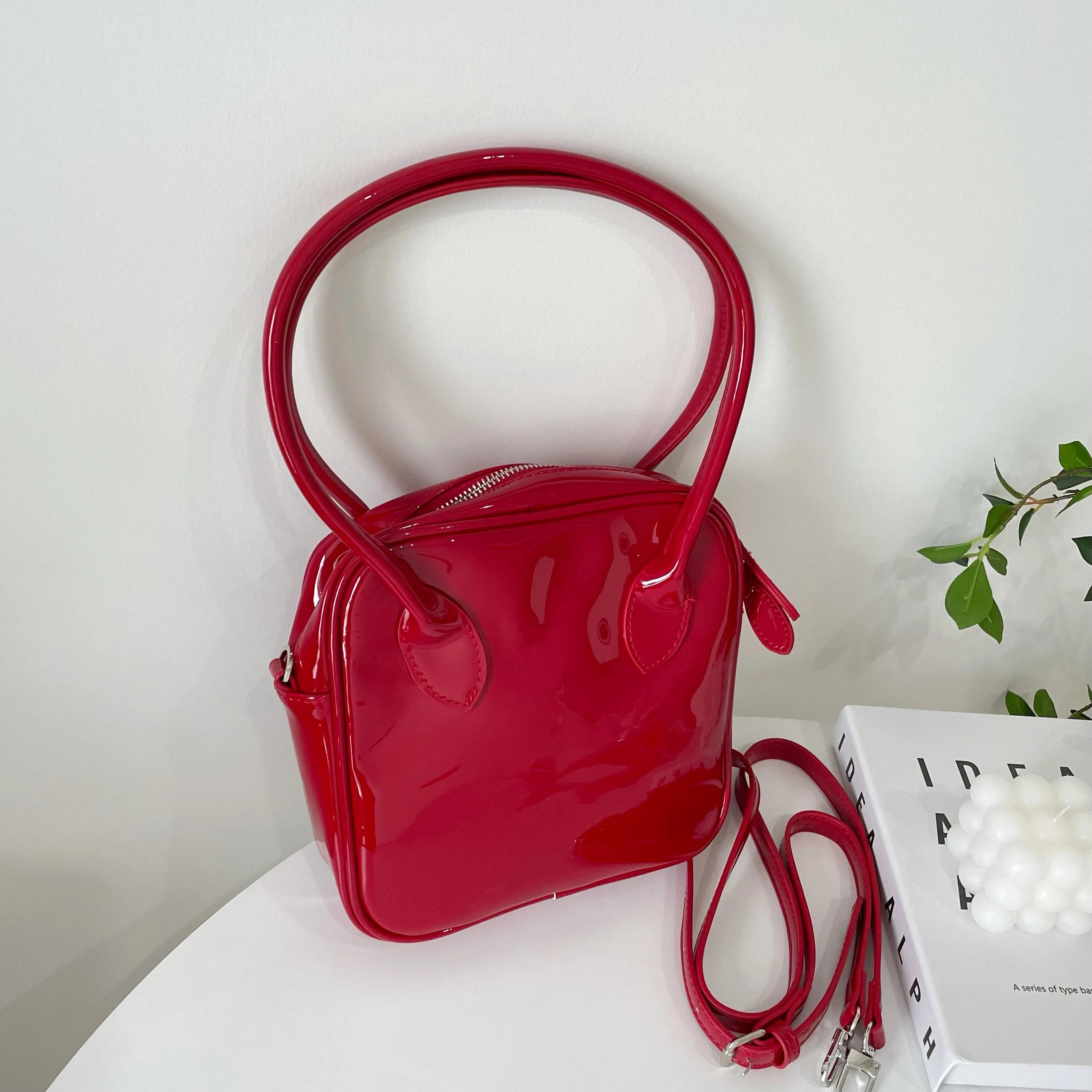 

Patent Leather Women's Simple Handbags Fashion Design Ladies Small Square Shoulder Bags Retro All-match Ladies Zipper Tote Bag