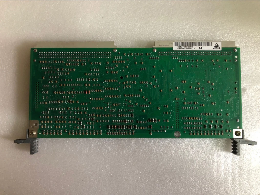 

В наличии Simovert Simoreg C98043-A7001-L1 панель управления