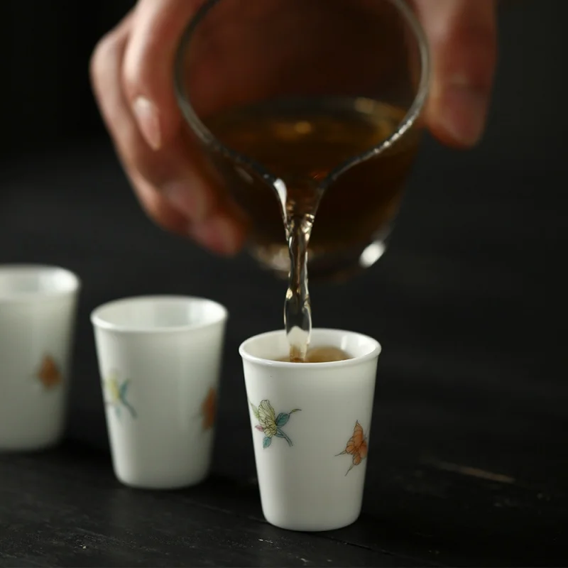 

Керамическая чайная чашка кунг-фу ручная роспись пастельный цветок узор бабочки ароматизирующая чашка Цзиндэчжэнь Чайный набор масло