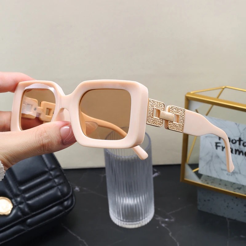 Солнцезащитные очки унисекс в прямоугольной оправе UV400