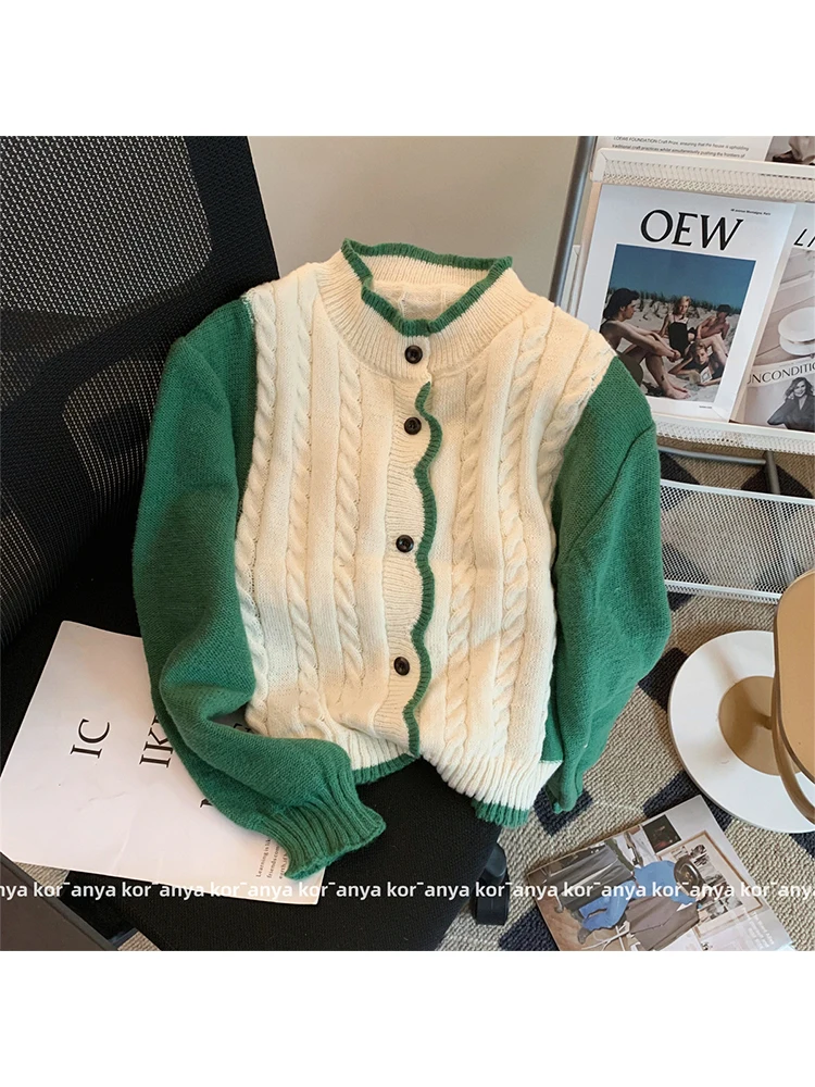 

Женский трикотажный кардиган в стиле пэчворк, теплый трикотажный винтажный кардиган оверсайз контрастных цветов с круглым вырезом и длинн...