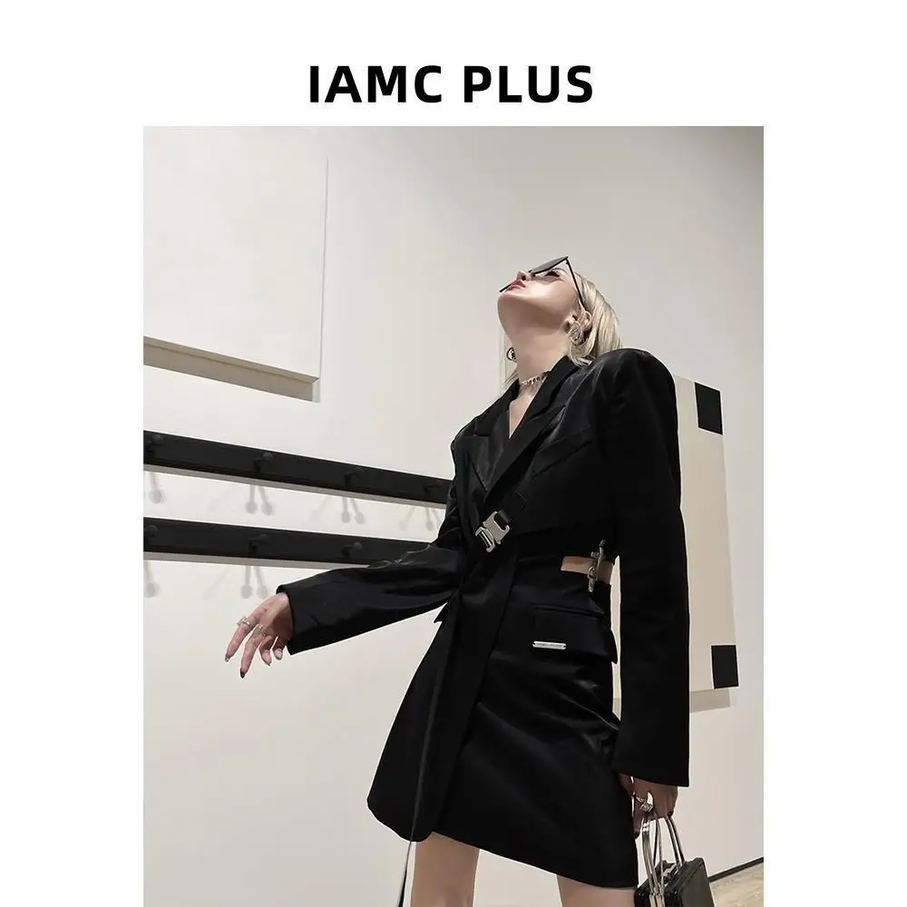 Женский весенне-осенний костюм корейской версии в темном стиле с асимметричным