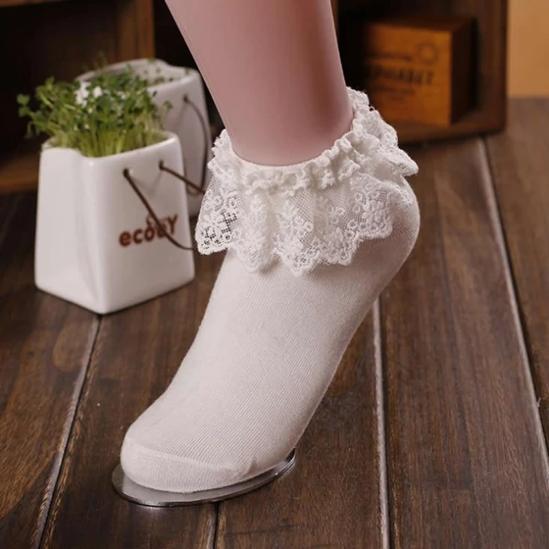 

Princess Girl Cute Sweet Women Ladies Vintage Lace Ruffle Frilly Ankle Socks New
