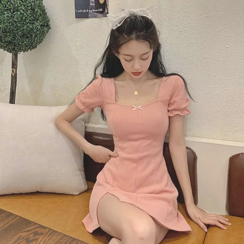 

Женское платье-футляр с квадратным вырезом и приталенной юбкой, розовое однотонное летнее платье в французском стиле, 2021