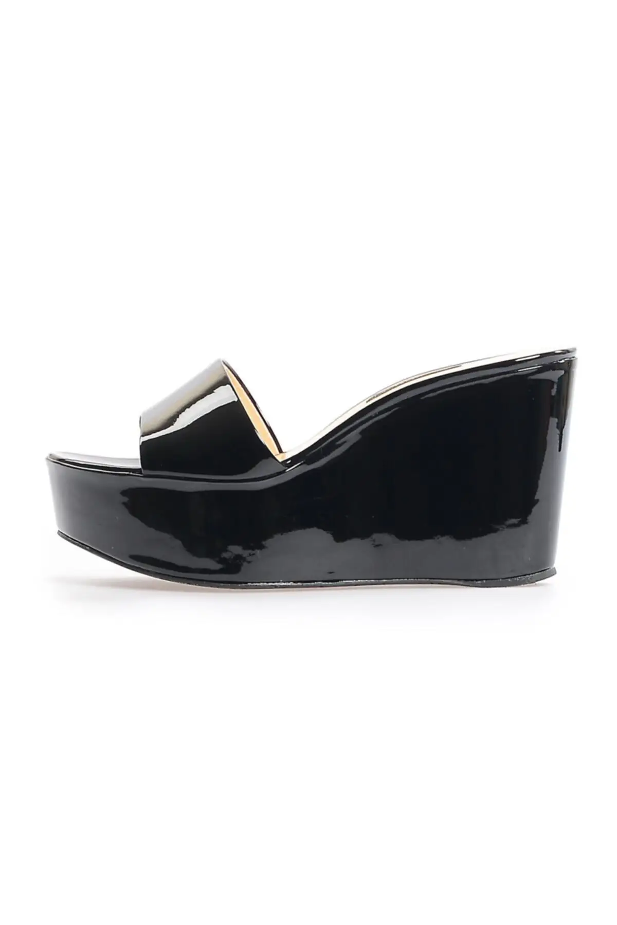 

Genuine leather black patent leather padding heels slippers