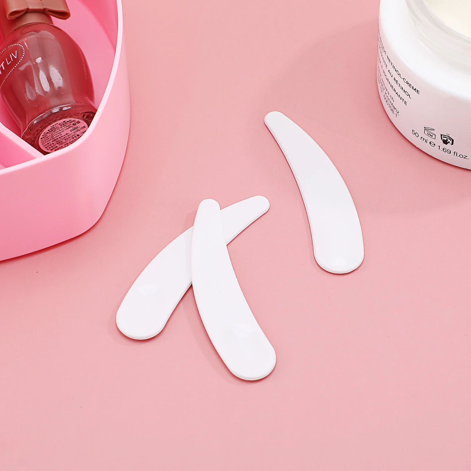 

50 Pcs Mini Makeup Spatulas Spatulas Facial Cream Mask Mixing Spoons Makeup Scoops Beauty Skincare Tools