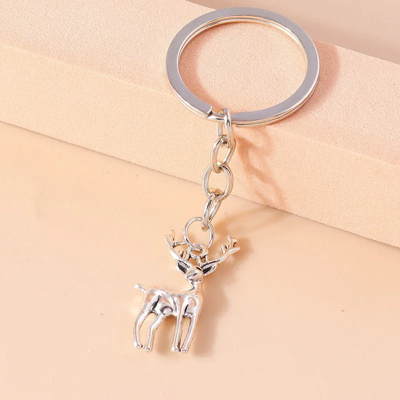 

Fashion Metal Animal Keychain Lovely Reindeer Deer Key Ring Car Key Holders Handbag Pendant for Women Men Party Jewelry Gifts