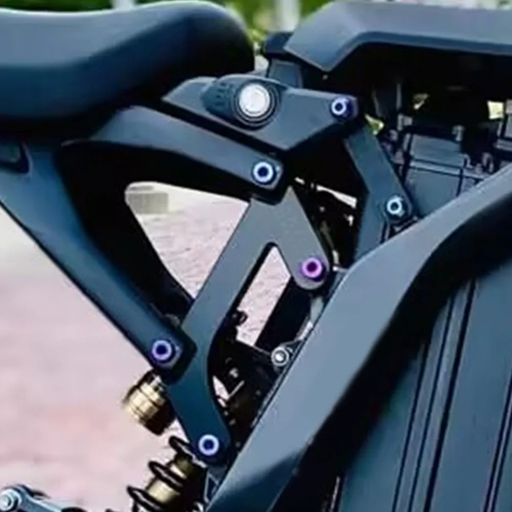 Фото Комплект для увеличения высоты сиденья и подвески для Surron Light Bee X / Sur Ron Moto / Segway X160/260: удлинители сиденья, кронштейн для лифта подвески. №2