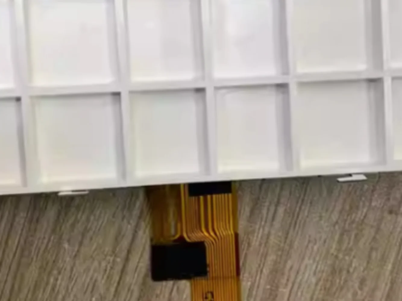 CGG 192048 D00-AKW-R ЖК-экран