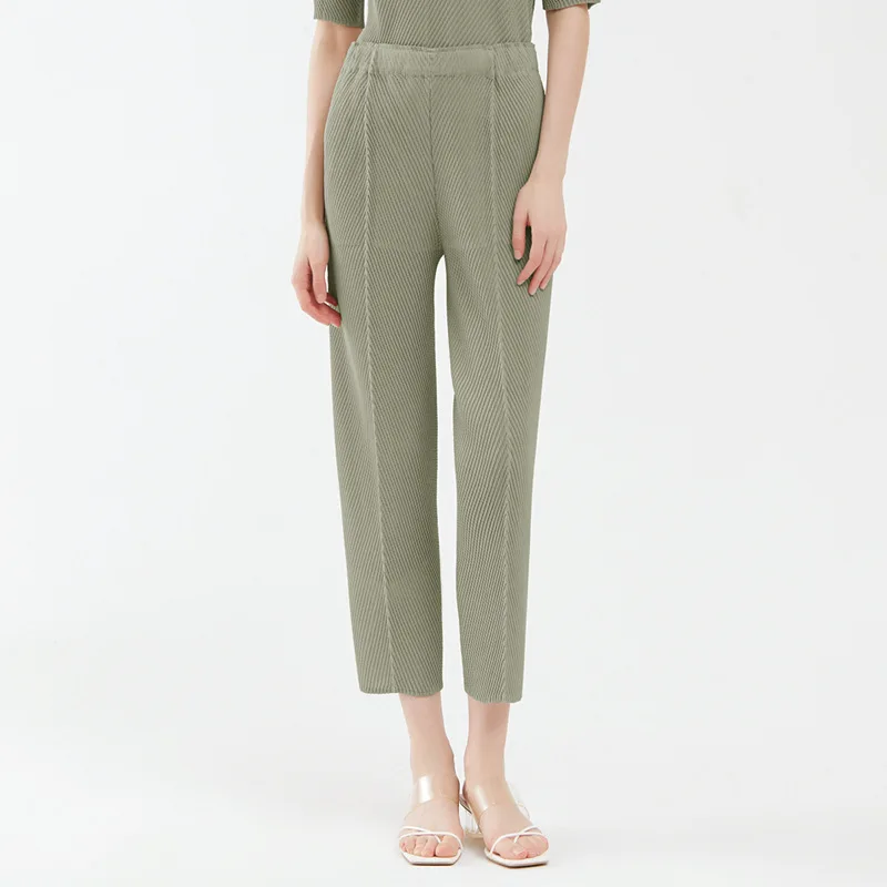 Miyake spring and summer new fish scale pleated casual thin trousers loose solid color pencil pants wild pants