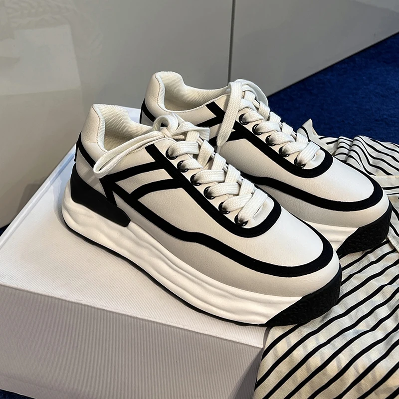 

Platform Black Women Shoes Fashion Cross Lace-up Chunky Sneakers Female Brand New Casual Trend Flat Vulcanized Shoes Size 35-40