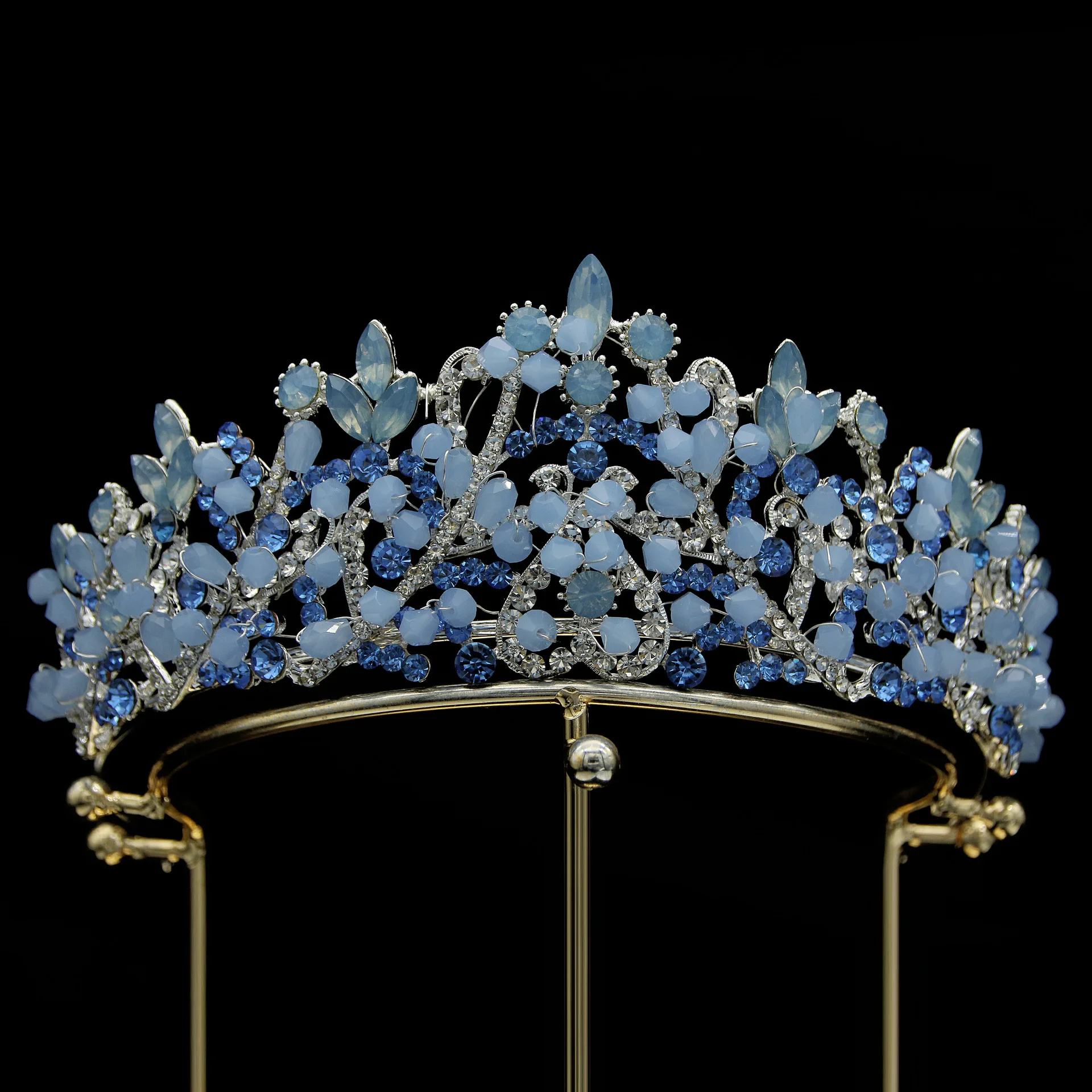 

Baroque Crystal Bridal Tiaras Crowns For Women Blue Rhinestone Royal Princess Pageant Diadem Veil Tiara Wedding Hair Accessories