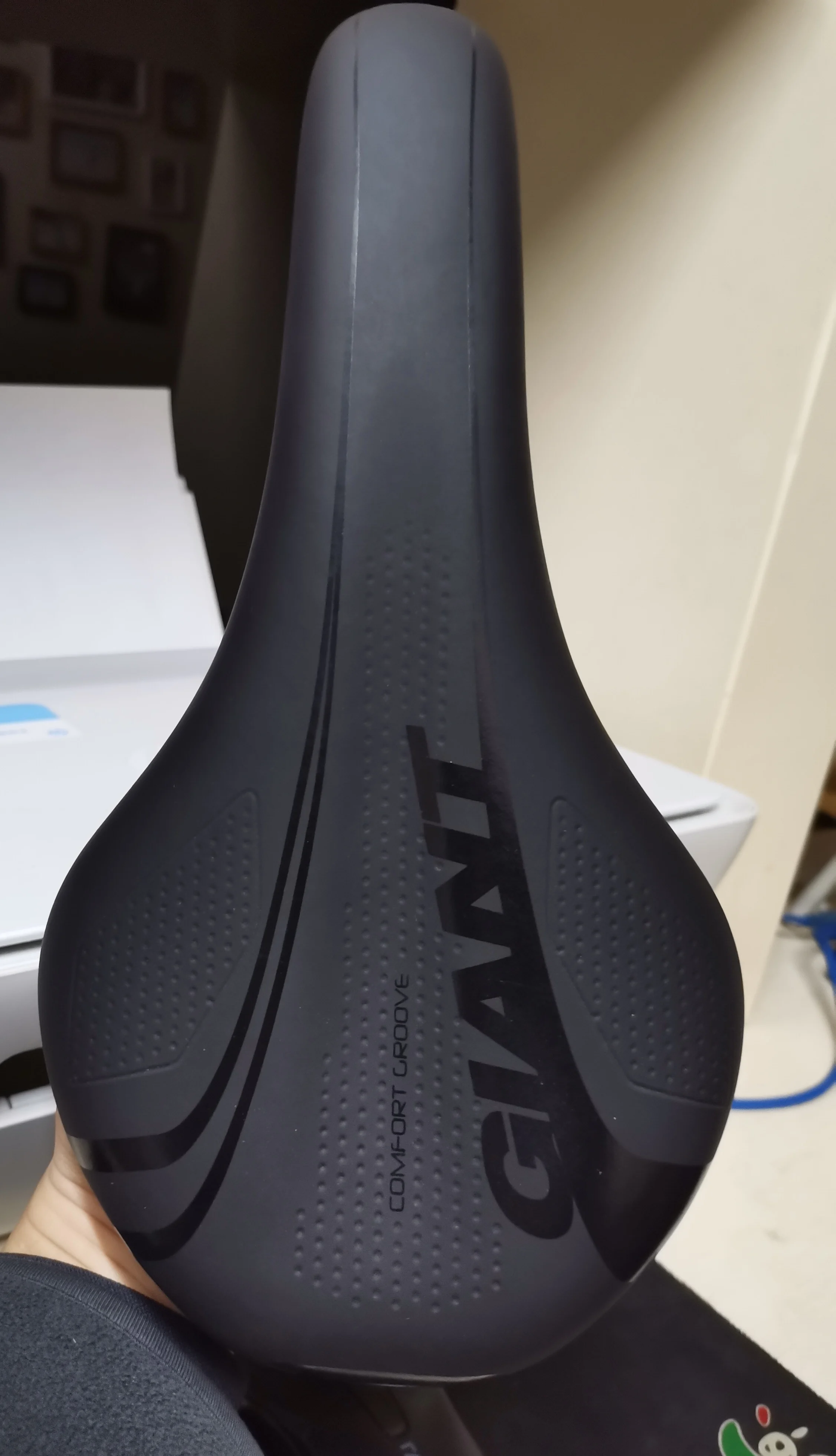 Седло для горного велосипеда GIANT COMFORT GROOVE черное |