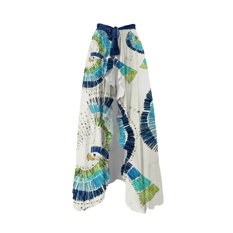 Рисунок 3 - Женский слитный купальник с V-образным вырезом