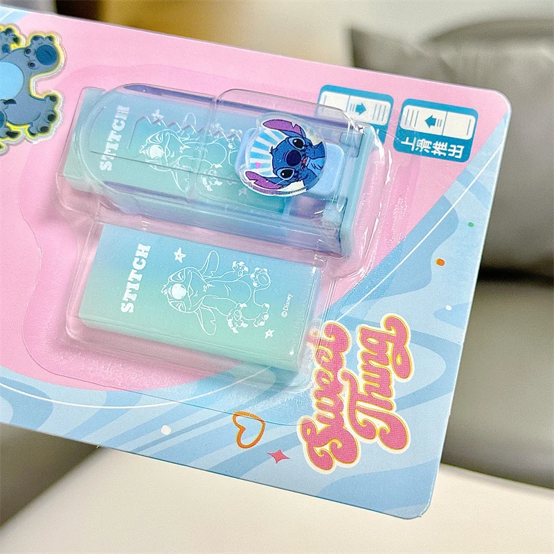 Фигурки героев мультфильмов в ассортименте