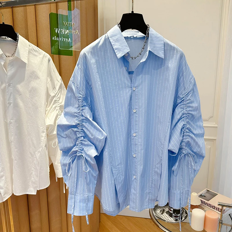 Женская блузка с отложным воротником и длинными рукавами