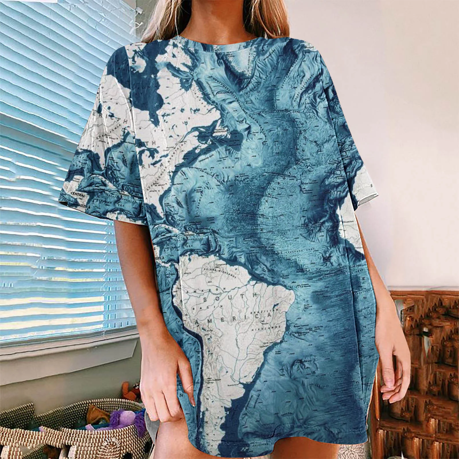 

Женская летняя футболка с коротким рукавом и круглым вырезом