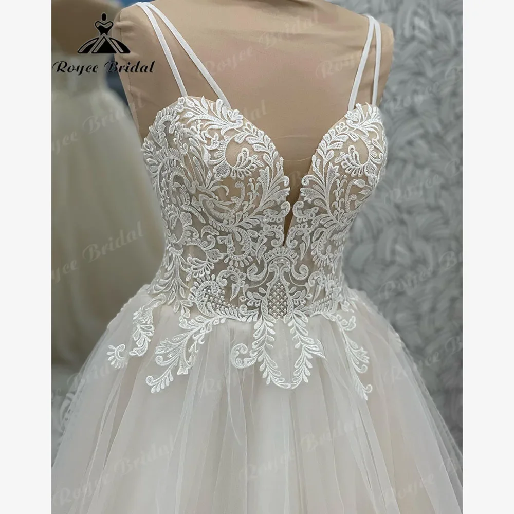 Свадебное платье принцессы на бретельках цвета шампанского с кружевной