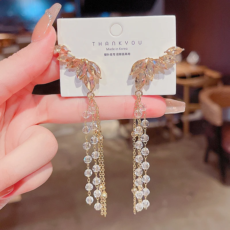 

Diamond Stud Earrings Pendant Jewelry Versatile New Thin Earrings Light Luxury Design Gifts Ladies Fashion Personality Jewelry