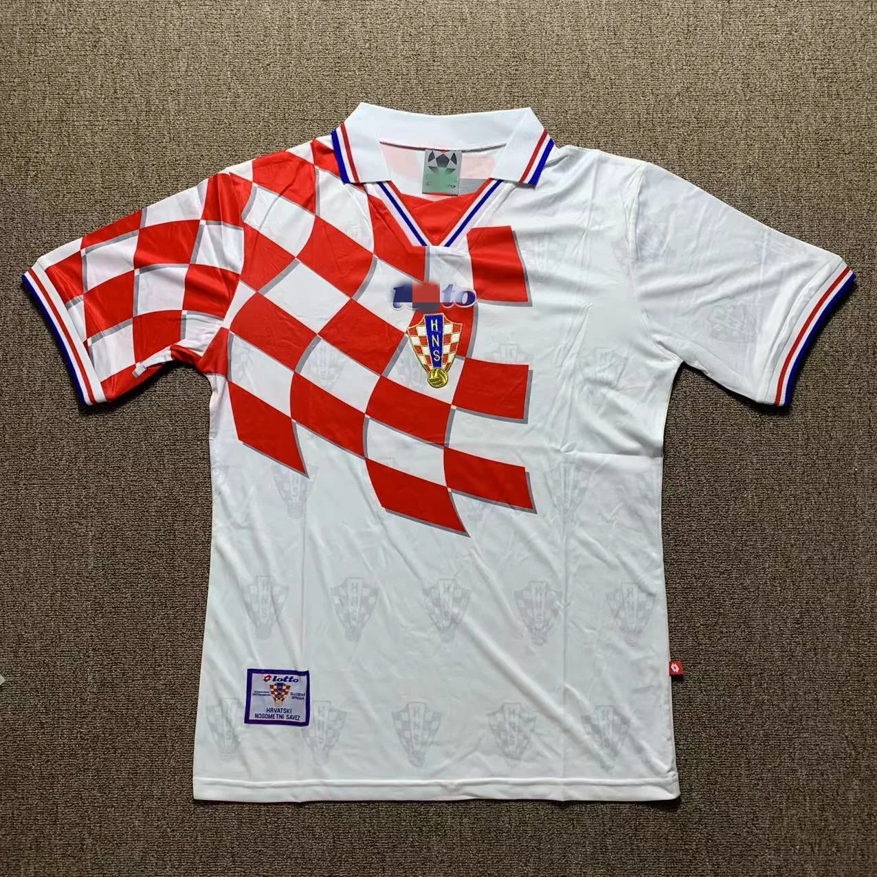 

1998 World Cup Croatia's home Thai version of the top retro jersey football suit one generation