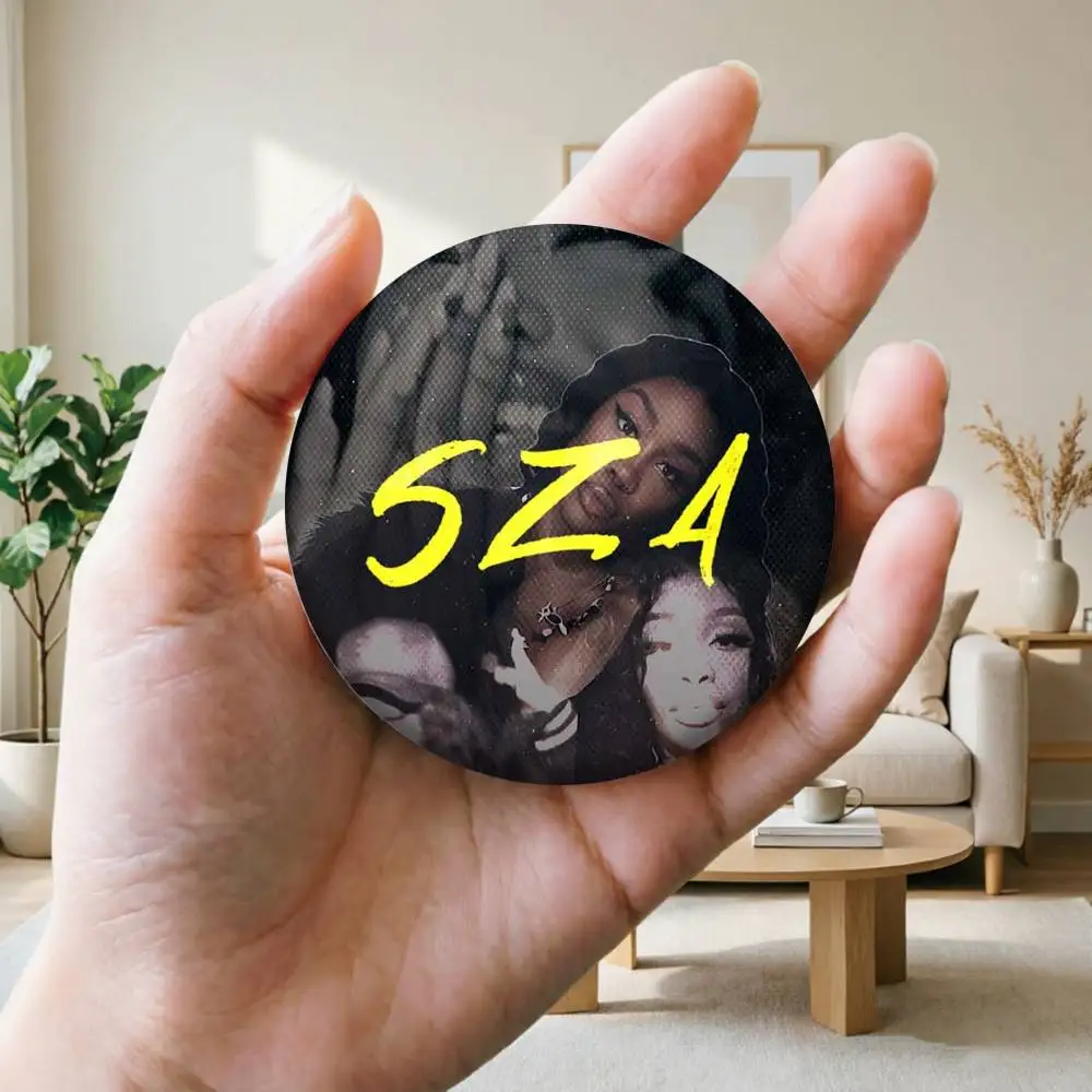 Фото Значки P-Pop звезды SZA 25, 32, 44, 58, 75 мм, персонализированные круглые броши-пины, аксессуар, подарок №4