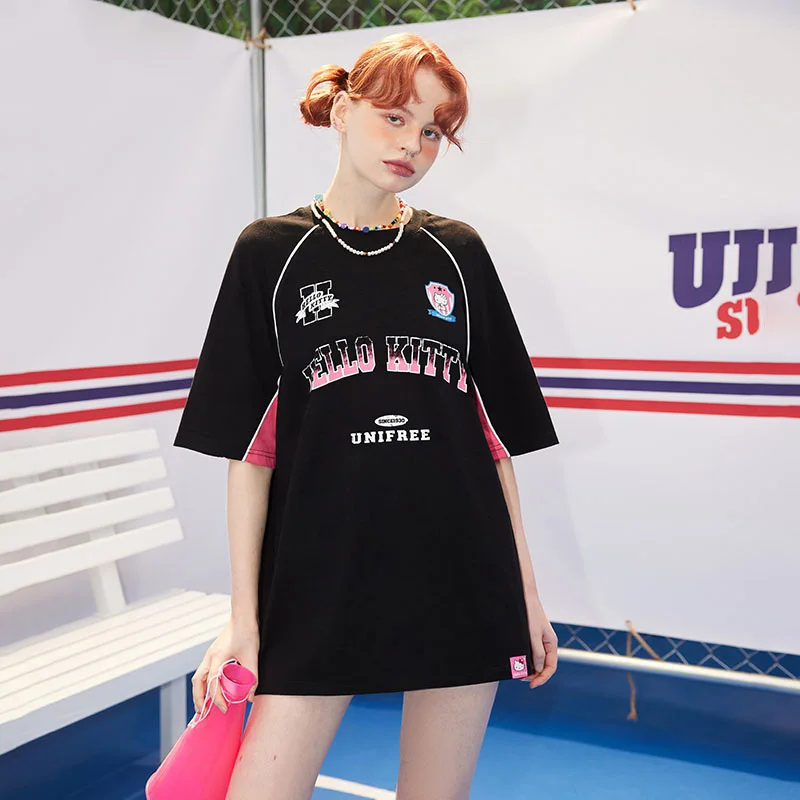 

Kawaii Sanrio Hello Kitty T-shirt Anime Vintage Loose Oversize Y2K Summer Top Women Temperament Printing Round Neck Short Sleeve