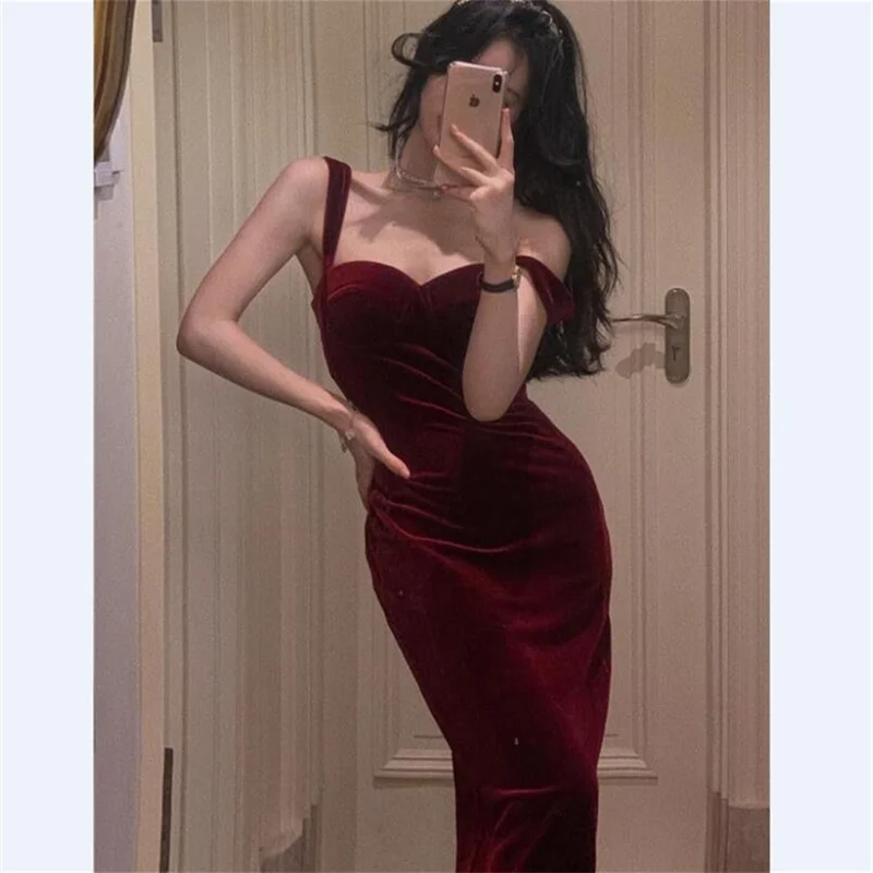 

Vintage Velvet Spaghetti Strap Dress Women Fashion Sexy Slim Bodycon Slash Neck Dresses Y2K Evening Party Club Vestidos