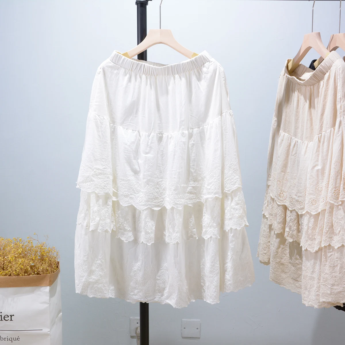 

2022 Spring New Sweet Solid Embroidery Skirt Women Casual Elastic Waist Princess Layers Skirt