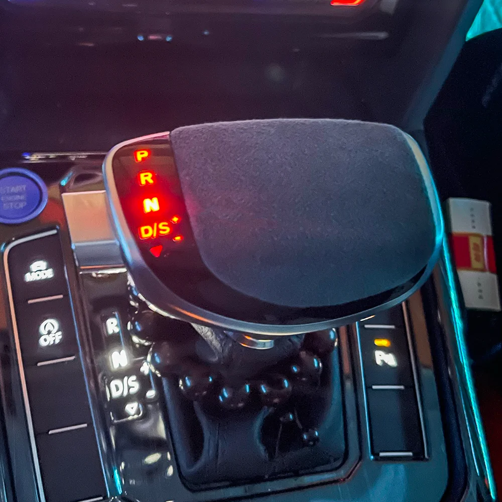 

Suede Speed Gear Shift Knob Stick Head LED Gear Knob for Volkswagen golf 6 Polo Seat Leon MK7 Jetta MK6 car Interior Accessories
