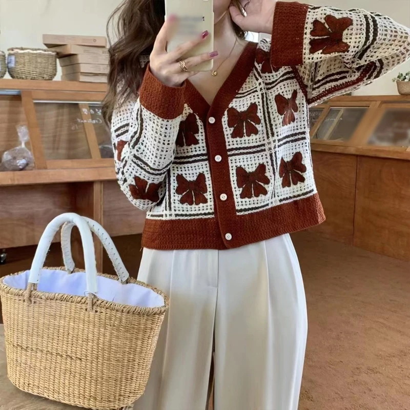 

Womens Hollow Out Sweaters Y2k Crop Top Deep V Neck Long Sleeve T-Shirts Summer Knit Crochet Short Tops Sweet Tees Shirt