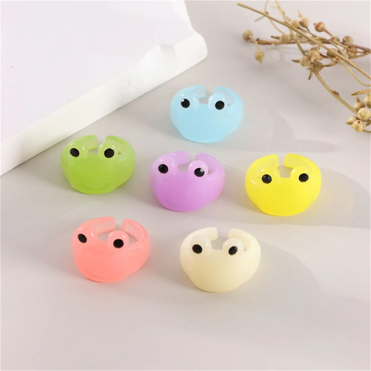 

Cute Simple Frog Rings For Women Girl Funny Cartoon Candy Color Resin Animal Froggy Finger Ring Greative Aesthetic Party Jewelry