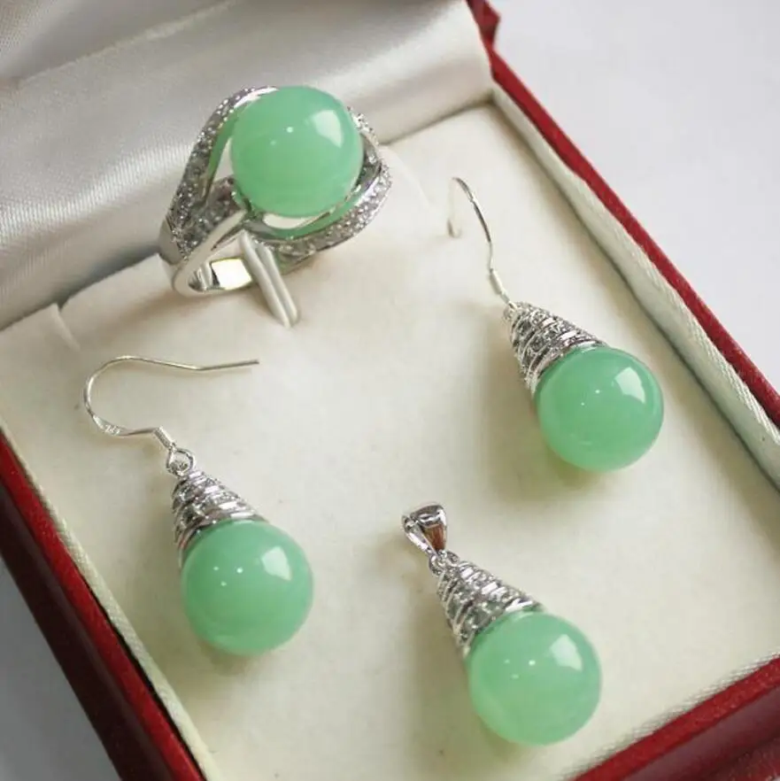 

Hot! beautiful new jewelry silver plated + 12mm light green jade pendant, earring, , ring set