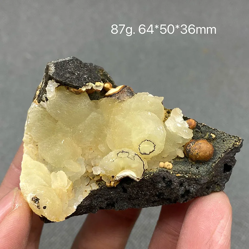 

100% натуральный Сферический образец руды из хрустального сырья