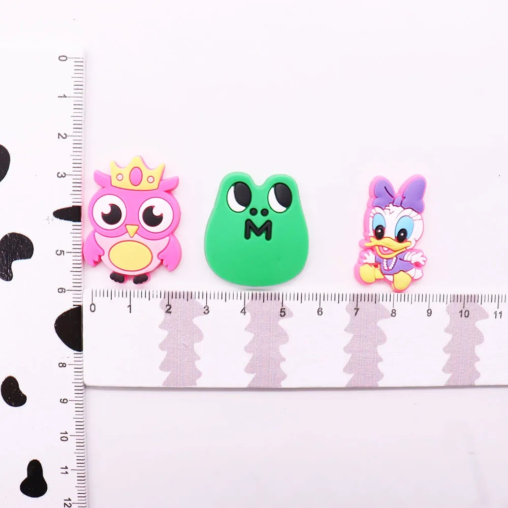 1PCS PVC Cute Cartoon Shoe Charms Kawaii Animals Owl Dinosaur Tiger Frog Turtle Panda Insect Silicone Croc Slipper Accessories images - 6
