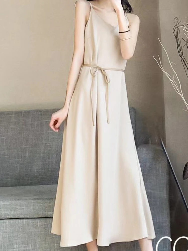 

New Summer Fashion Chiffon Suspender Dress V-neck Over-the-knee A-line Long Skirt with Lace-up Bottom Temperament Female Skirt