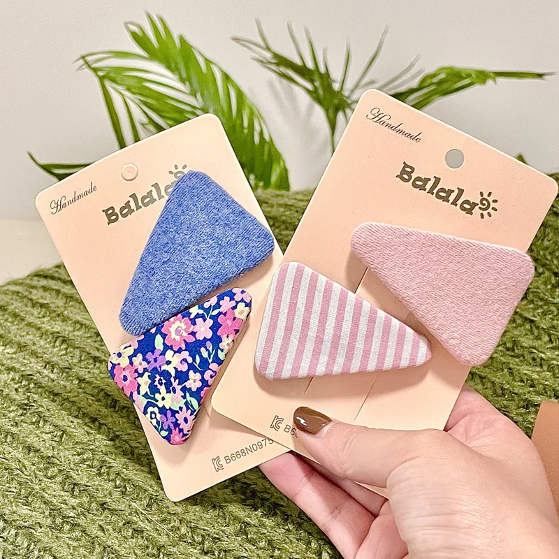

Korean Version Of The New Fabric Wave-point Plaid Hairpin Triangle Water Drop Girl BB Clip Clip Hair Accessories.
