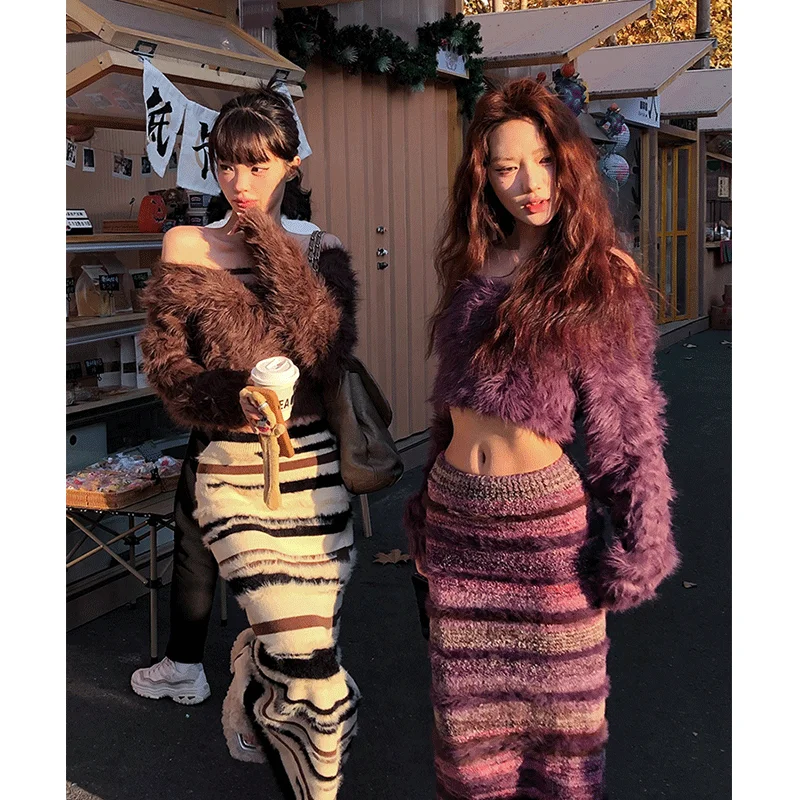 Модный сексуальный фиолетовый вязаный костюм с открытыми плечами короткий