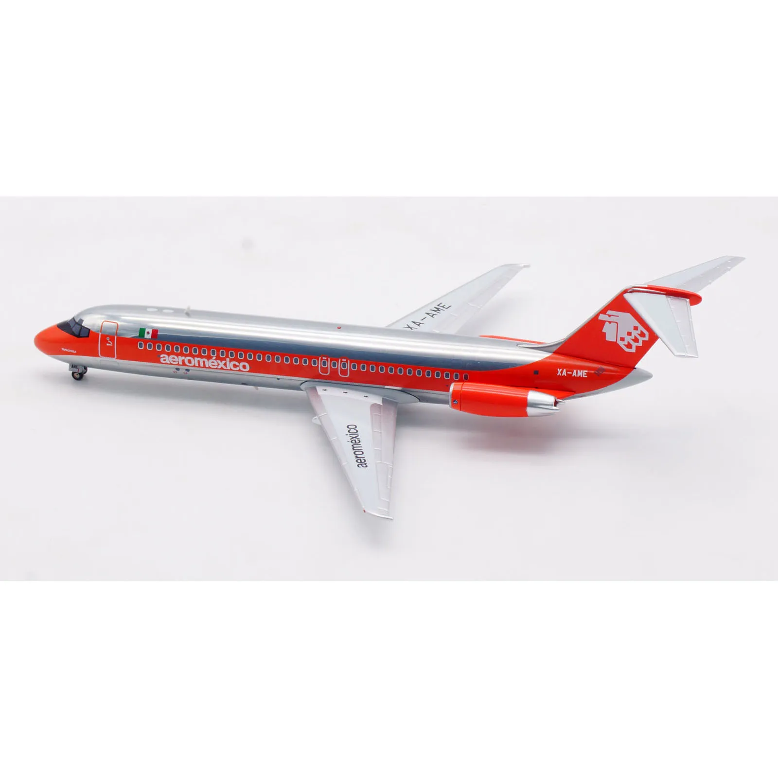 IF932AM1223P Коллекционный самолет из сплава в подарок INFLIGHT 1:200 AeroMexico McDONNELL Douglas DC-9-32