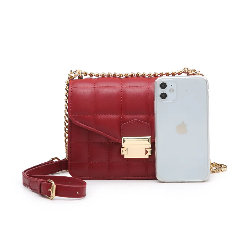 

Chain Brand Designer Small PU Leather Flap Crossbody Bags for Women 2022 Simple Fashion Shoulder Purses and Handbags black