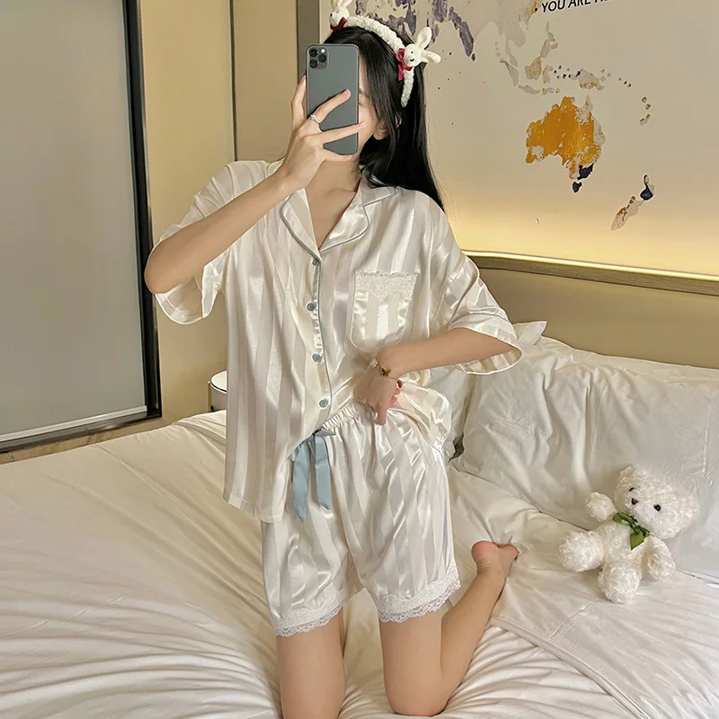 Pajamas Women's Summer Ice Silk Short-sleeved Shorts 2023 New Thin Stripes Can Be Worn Outside Home Clothes Two-piece Suit