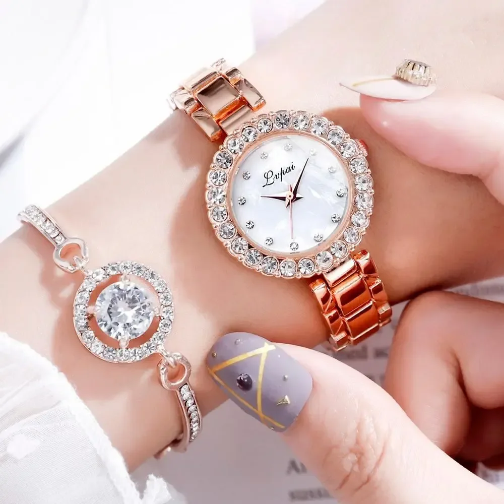 

Brand Luxury Bracelet Watches Set For Women Fashion Geometric Bangle Quartz Clock Ladies Wrist Watch Zegarek Damski