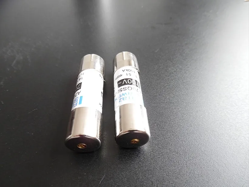 

Предохранители: ferраз, шаль, флэш-ткань, 50 А, 700 в/флэш-ткань, 32 А/флэш-лампа, 14*51