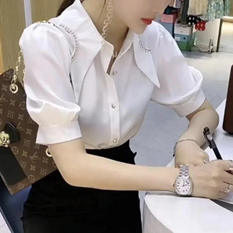 Рисунок 3 - Рубашка женская с отложным воротником