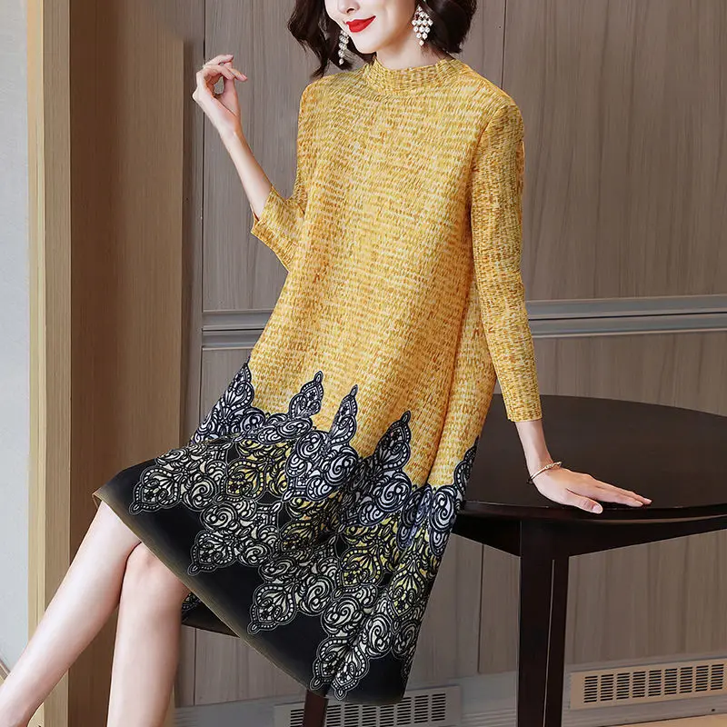 

Broad wife early autumn women's retro printing loose collar pleated wrinkle lifting MM thin dress 2022 new spring dress clothing