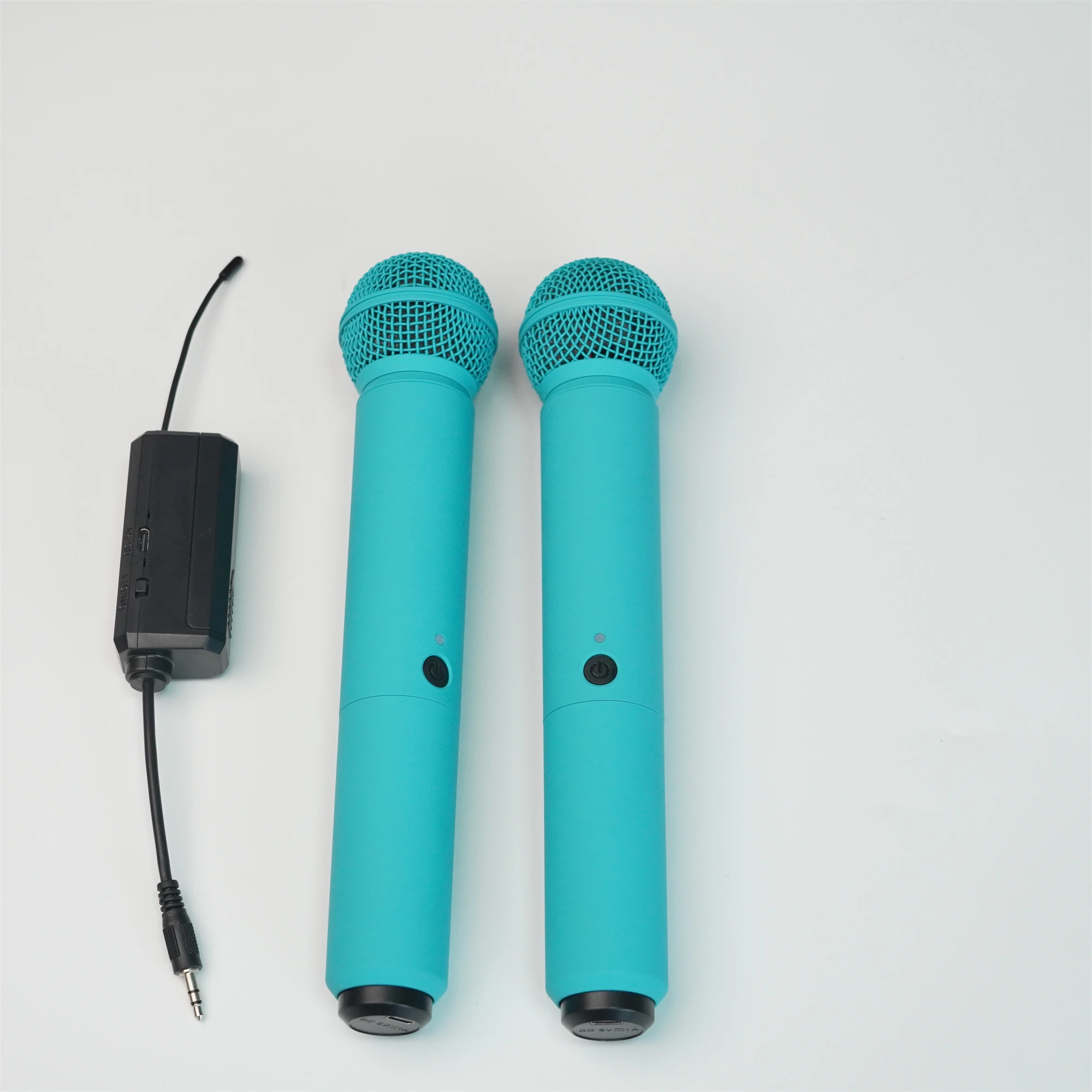 

Heikuding Wireless Charge Microphone System Cordless Mic for Karaoke Rechargeable Microphone and Receiver for Sound Card