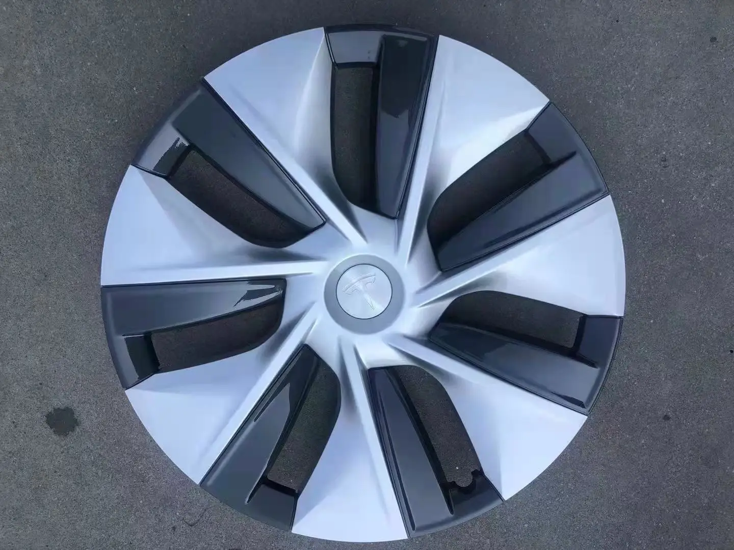 Applicable to 2020 Tesla m3 my hub cover