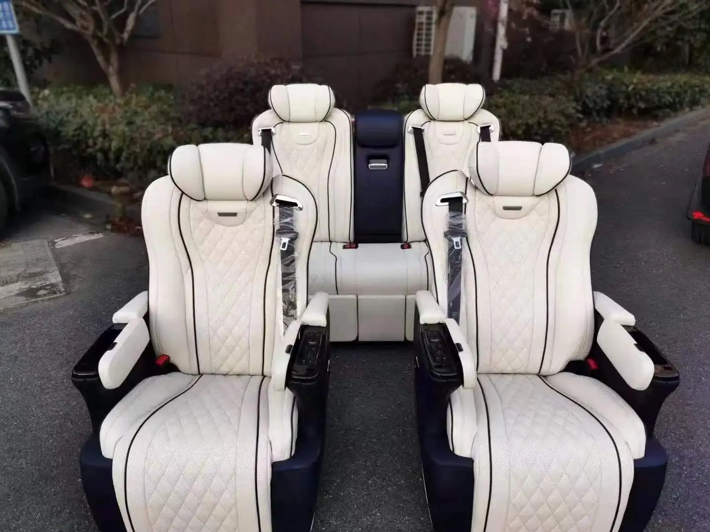 Индивидуальное заводское кресло для руководителя сидения фургона заднего вида