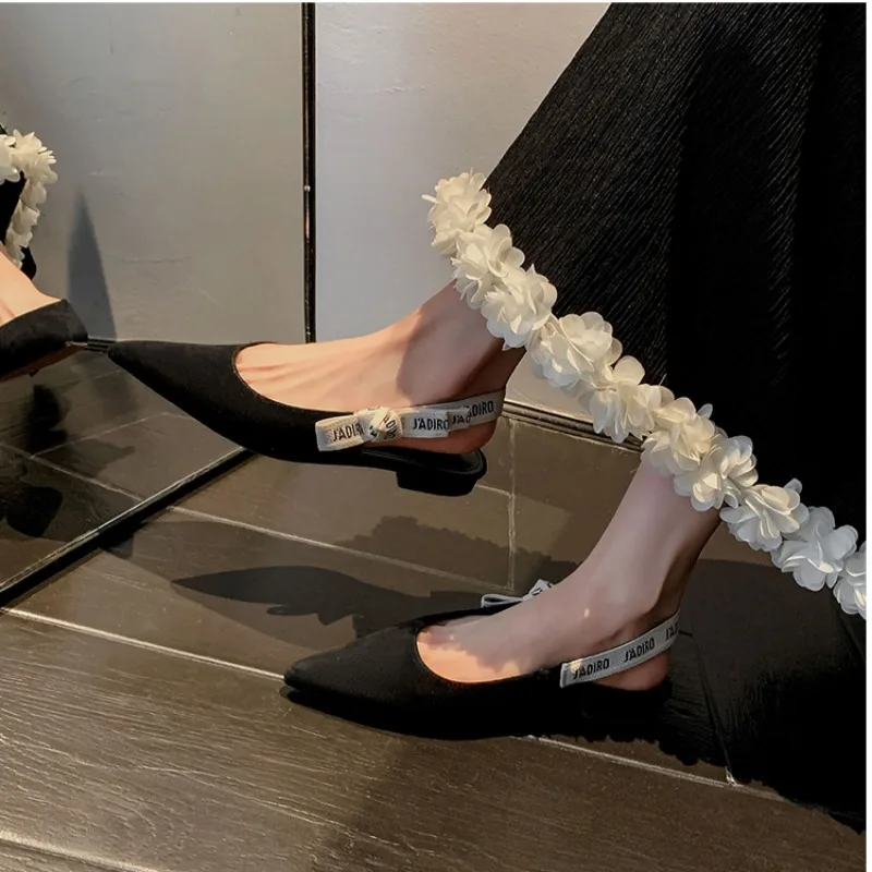 2025 новые модные однотонные сандалии на высоком каблуке с острым носком и пряжкой