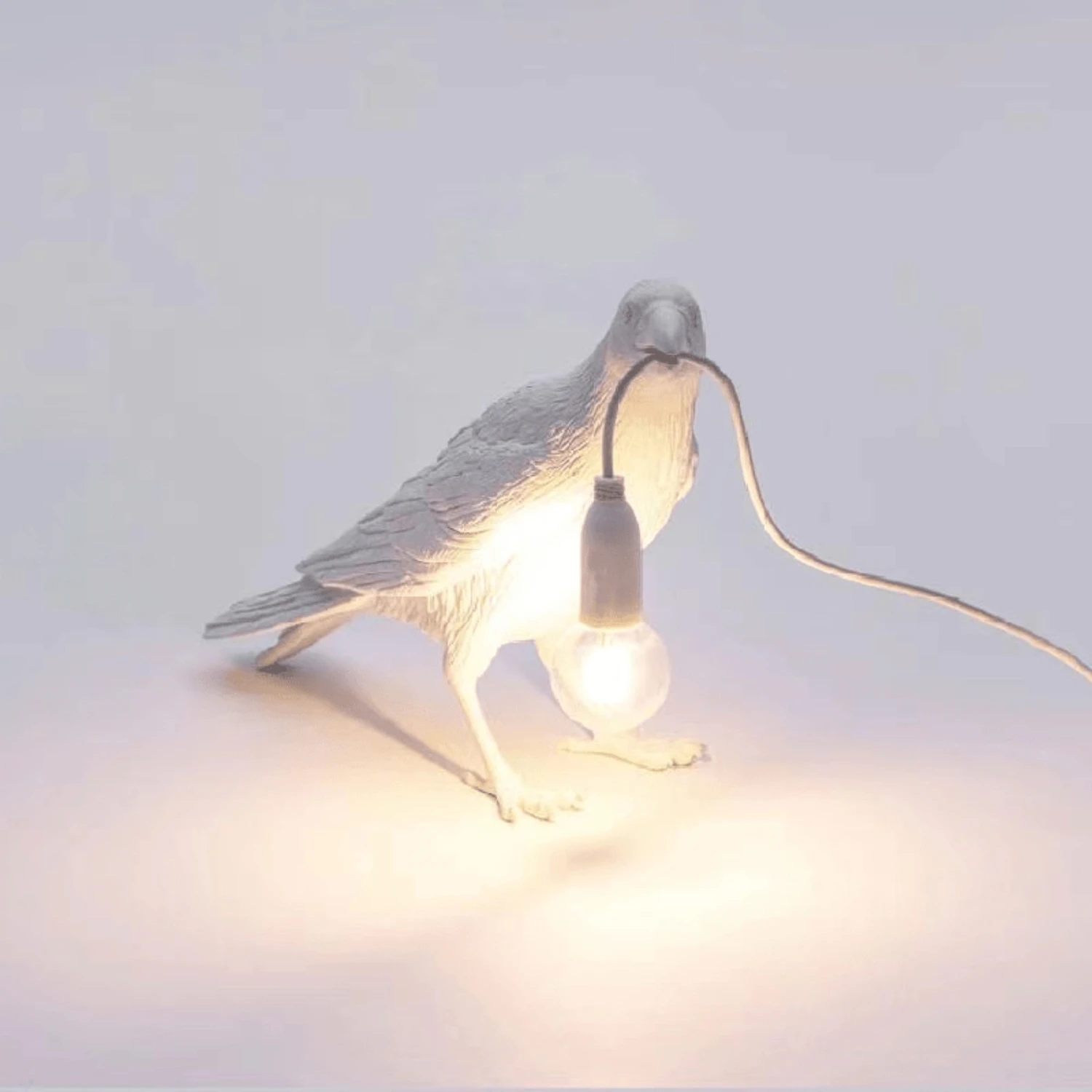 Ночник Raven — очаровательная черная готическая лампа с питанием от USB для