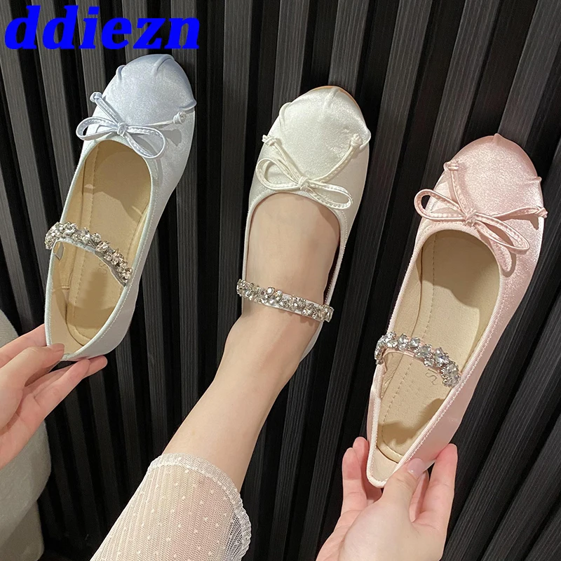 

Lolita Ladies Flats Shoes 2023 Rhinestones Fashion Silk Female Butterfly-Knot Round Toe Dance Shoes Women Ballet Flats